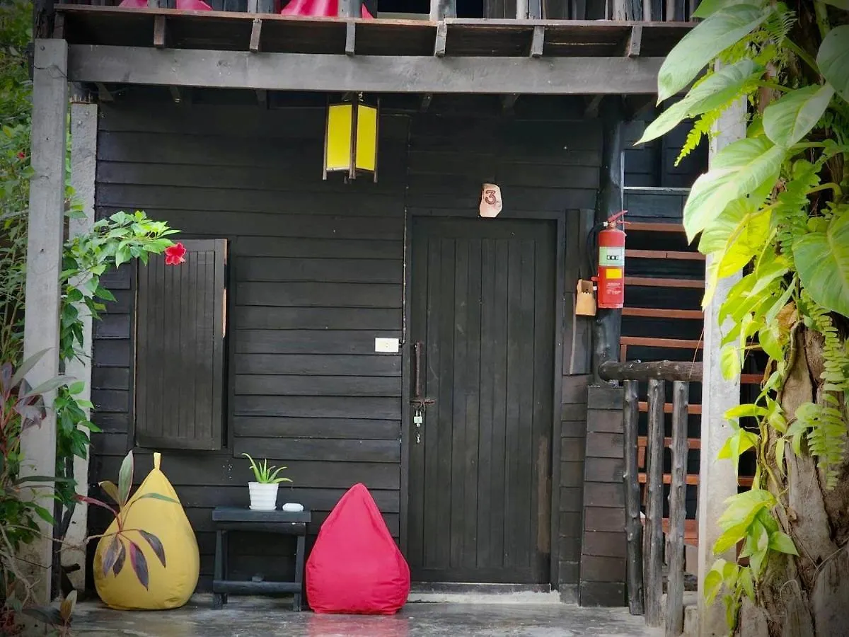 Leaf House Bungalows Sha Plus Approved Koh Lanta Thailand